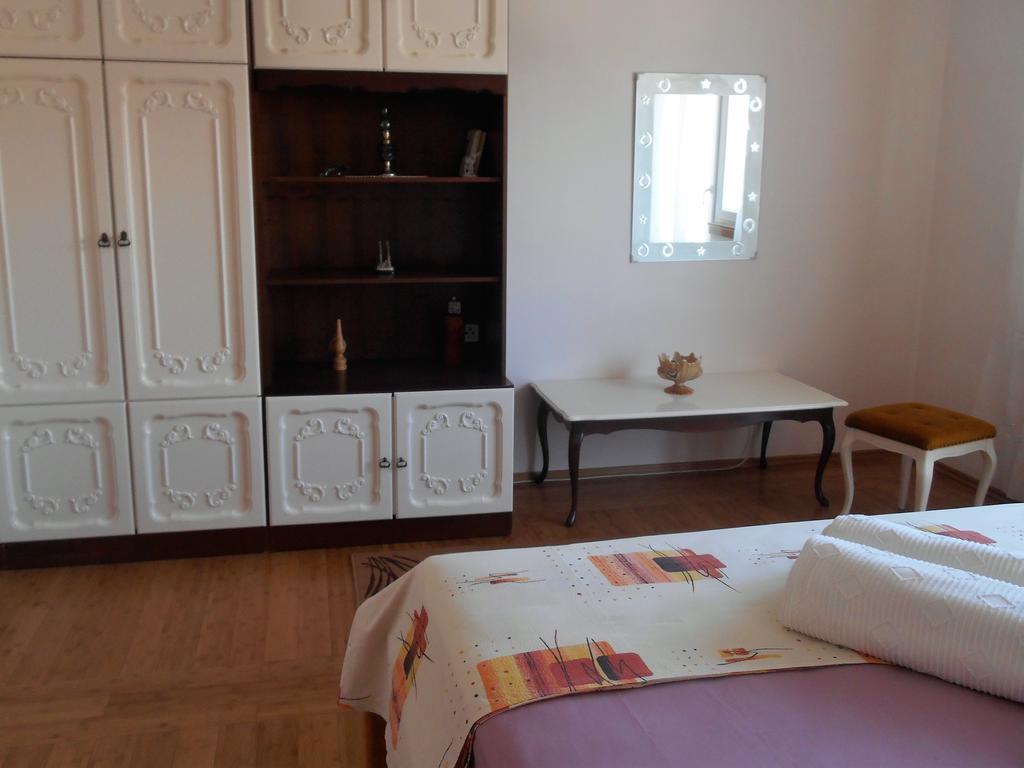 Apartments Bresan Trogir Room photo